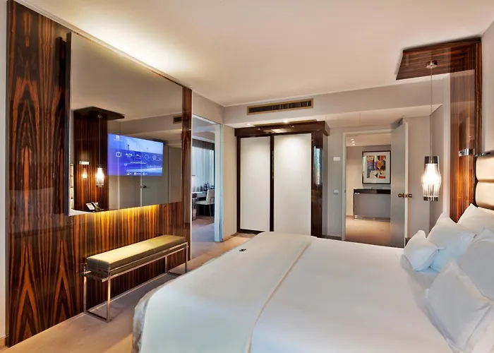 Altis Grand Hotel